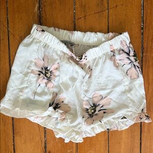 Light white and Floral Ruffle Hem Women's Shorts